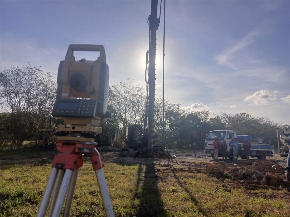 Figura 4 - Locação de obra | Bicudo Engenharia