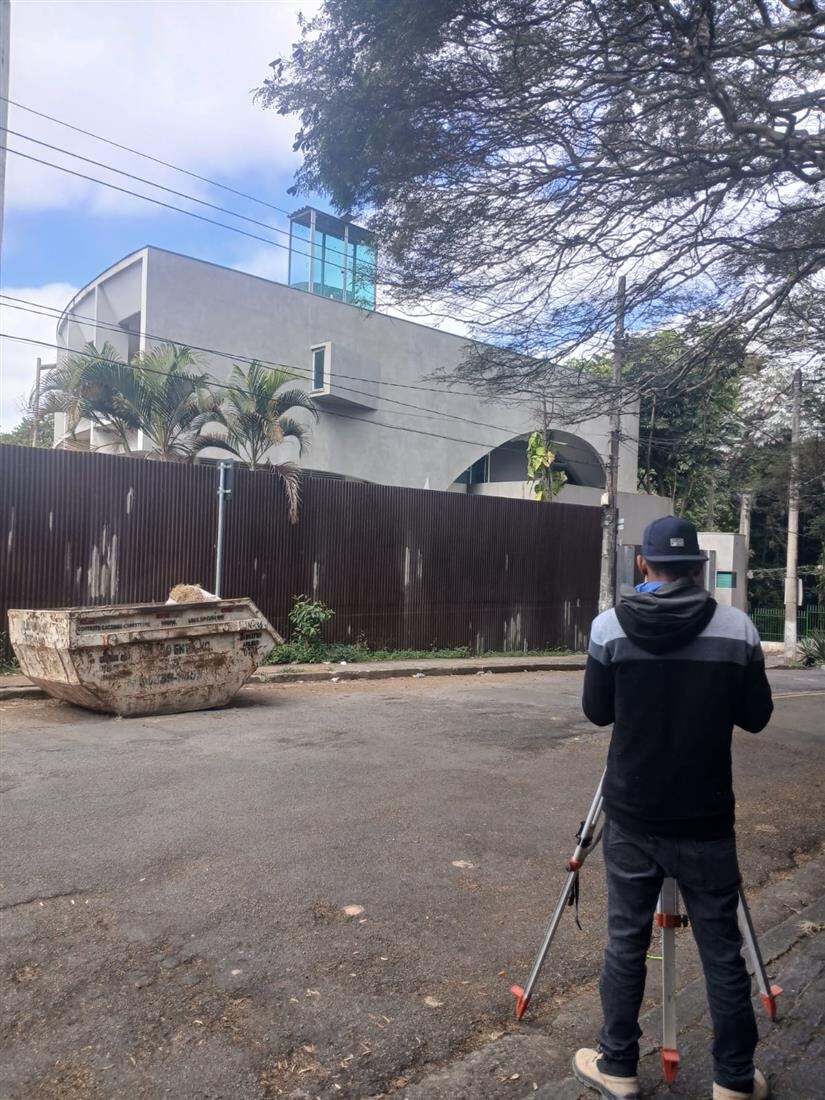 Figura 5 - Locação de obra | Bicudo Engenharia